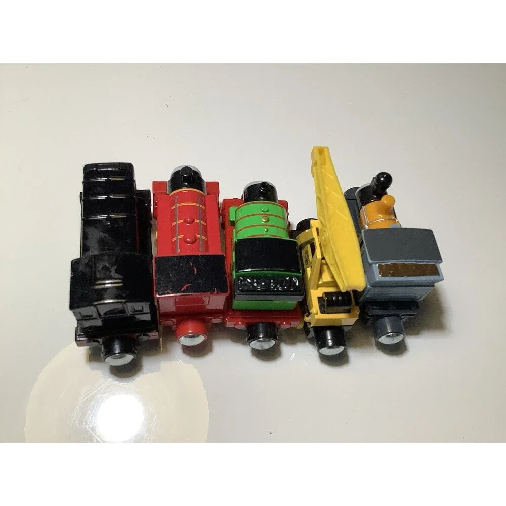 Thomas And Friends Die cast Metal Magnetic Take-n-Play Series Trains Lot Of 5